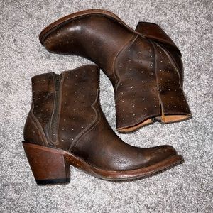 *NEW* Womens Lucchese Studded Booties- Size 7
